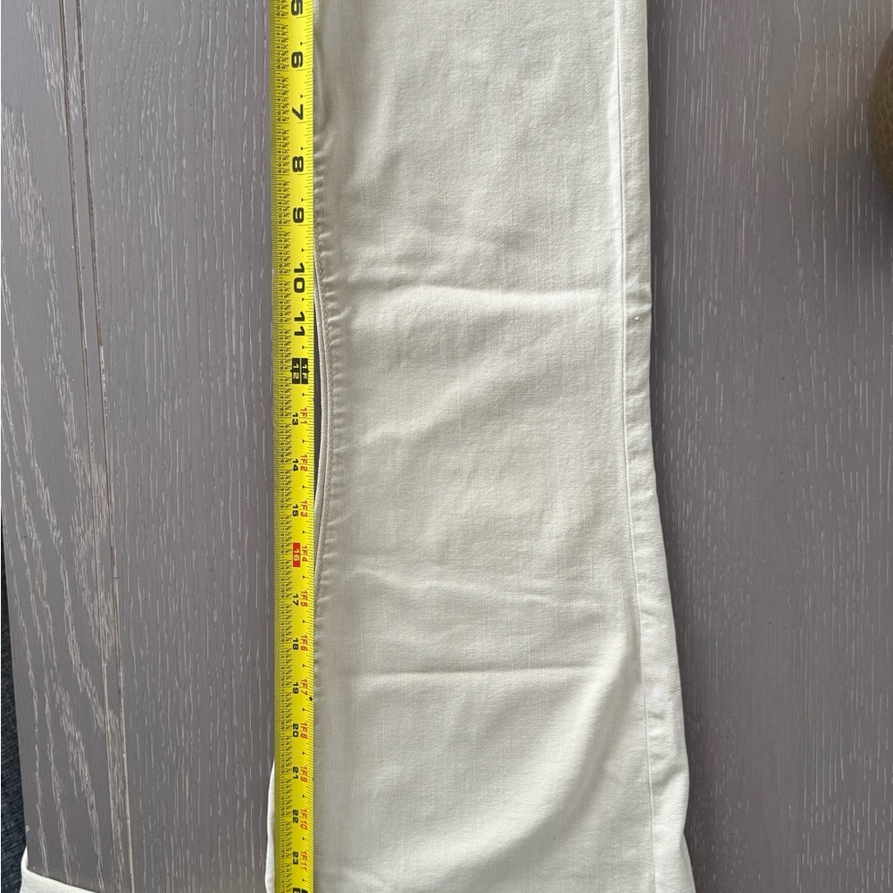 Light tan Mother jeans w/frayed bottom - Picture 6 of 7